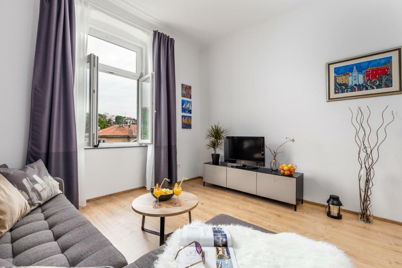 Appartement Apartman Deark à Rijeka Extérieur photo