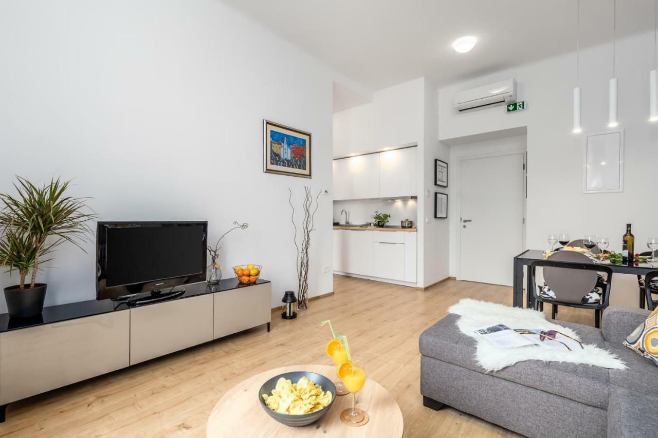 Appartement Apartman Deark à Rijeka Extérieur photo
