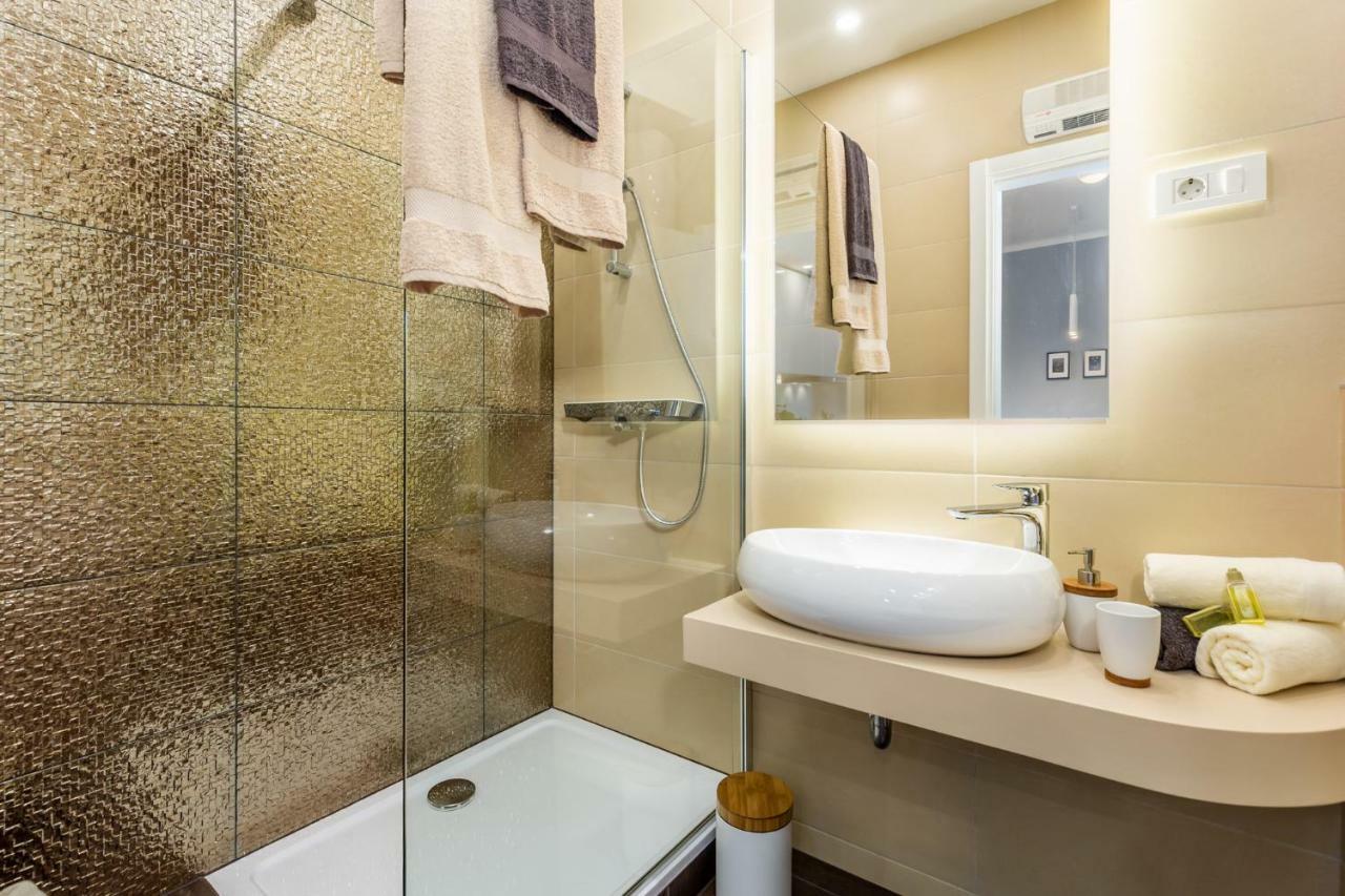 Appartement Apartman Deark à Rijeka Extérieur photo